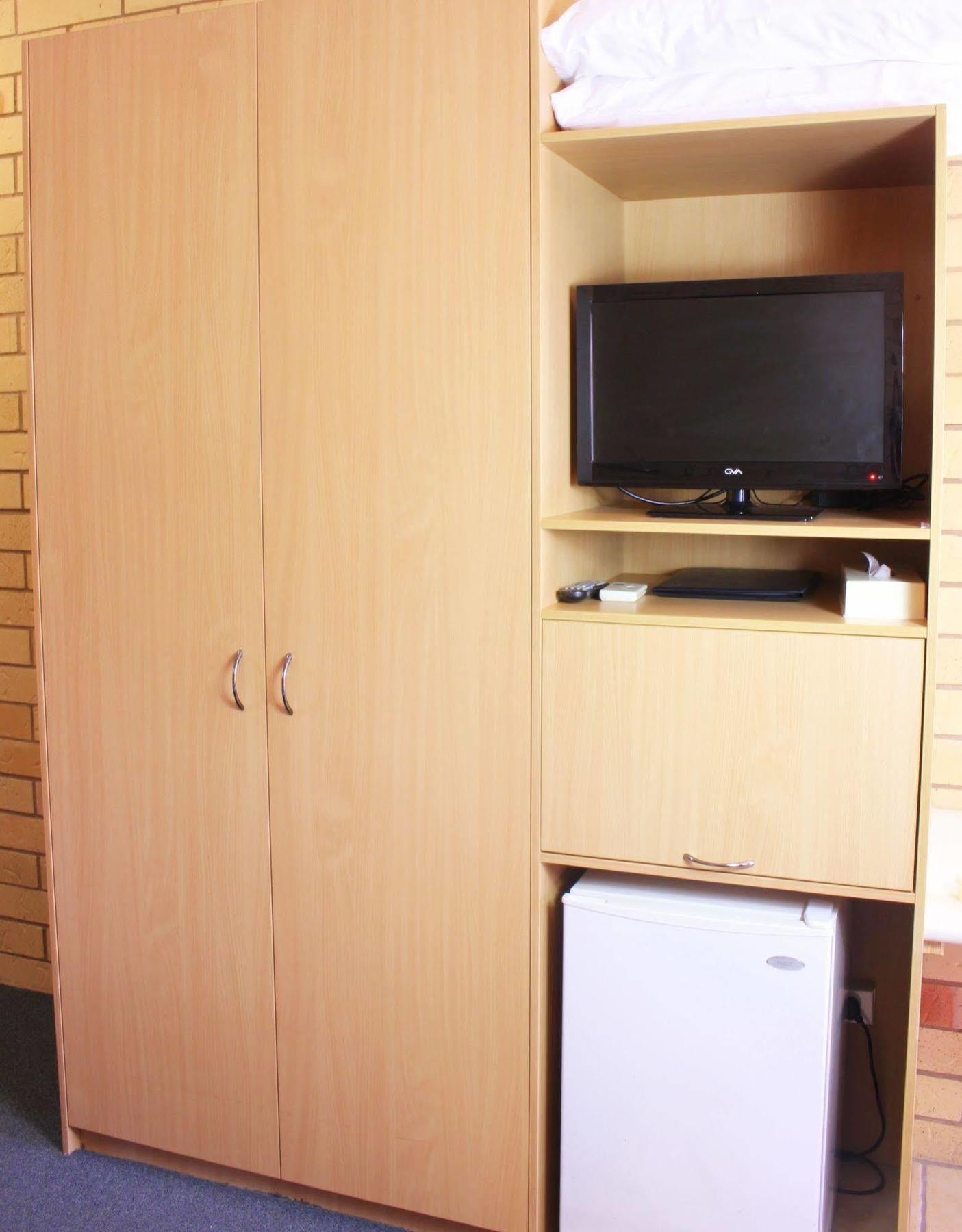 Roma Mid Town Motor Inn Dış mekan fotoğraf