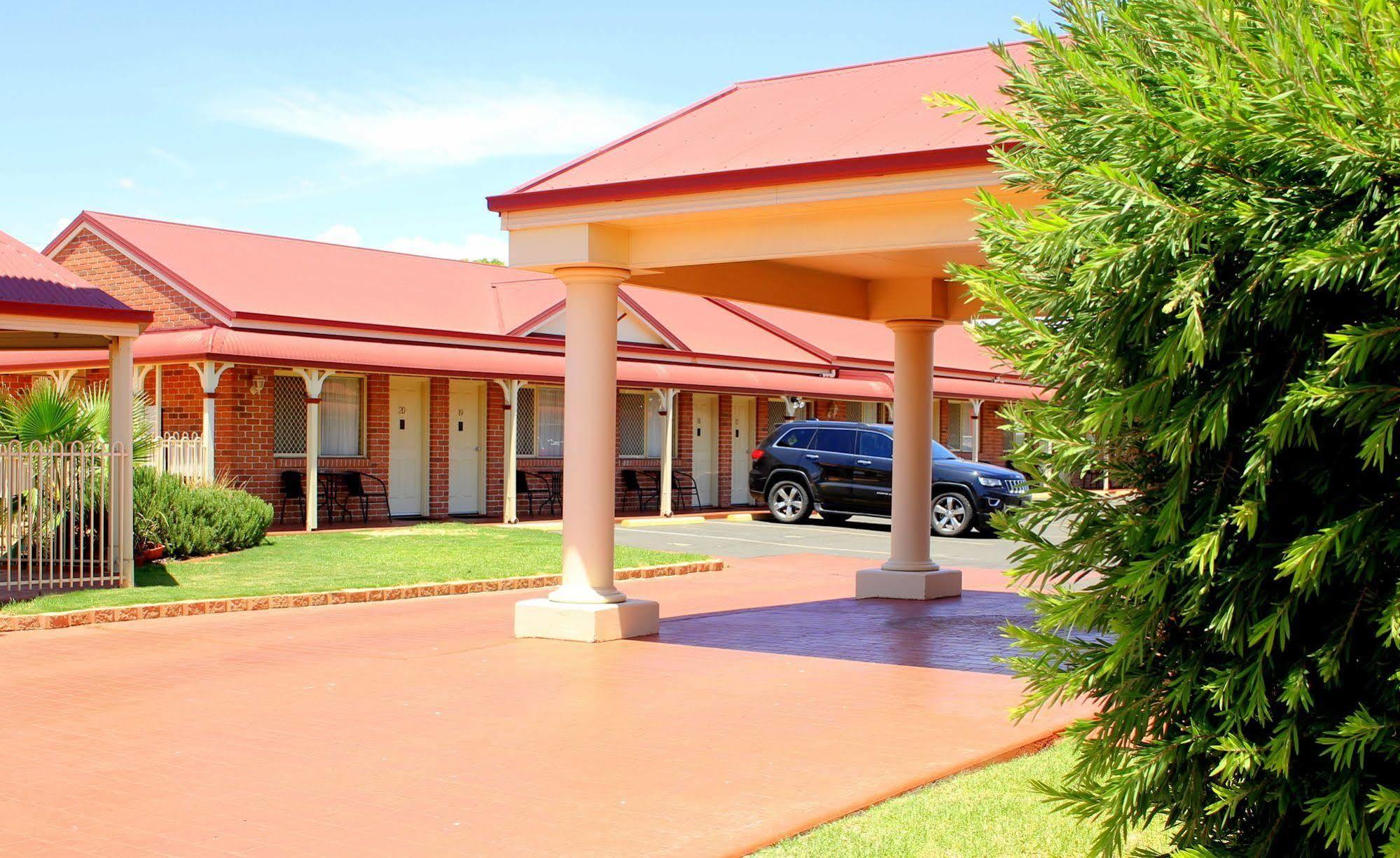 Roma Mid Town Motor Inn Dış mekan fotoğraf